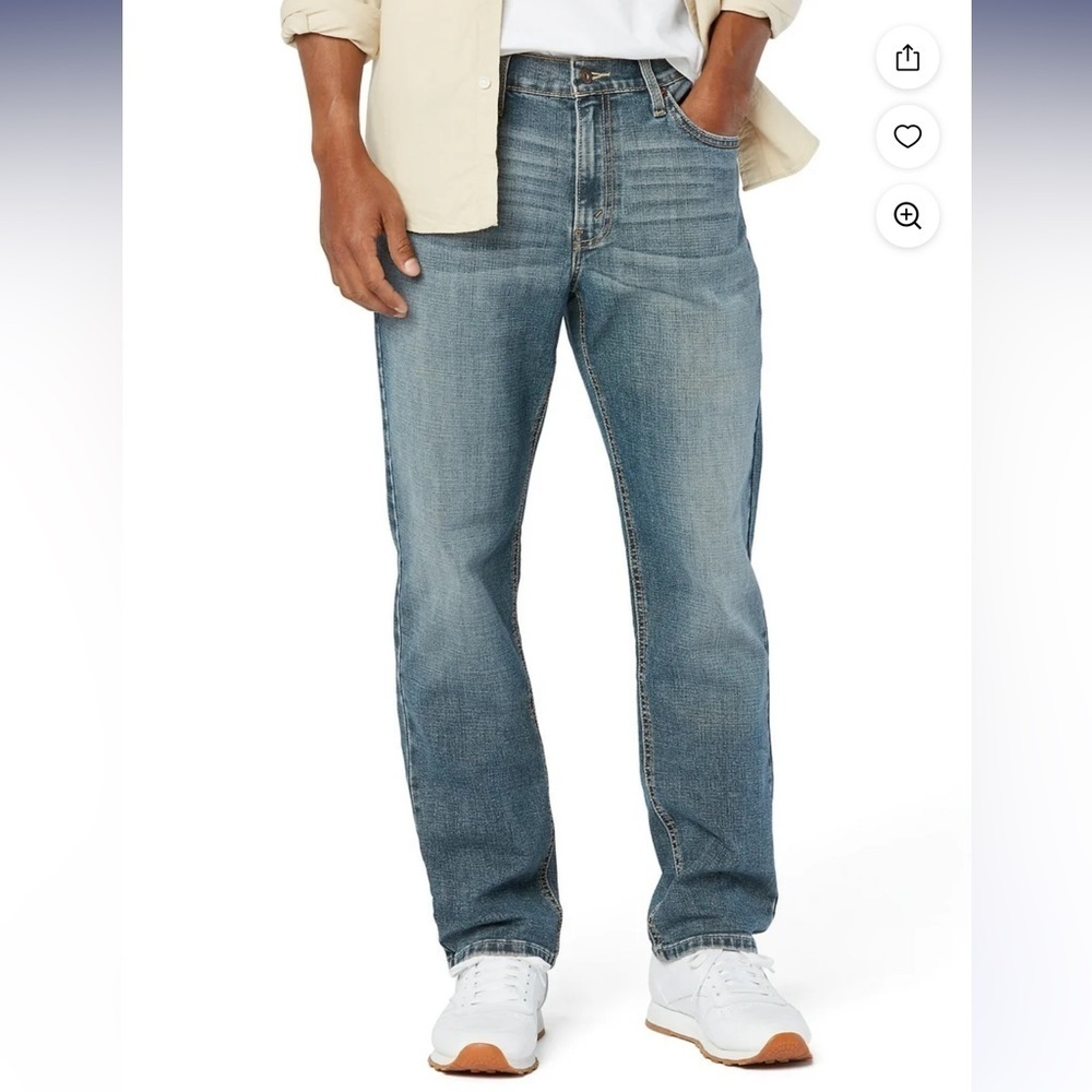 Levi Strauss Signature Mens Athletic Fit jeans